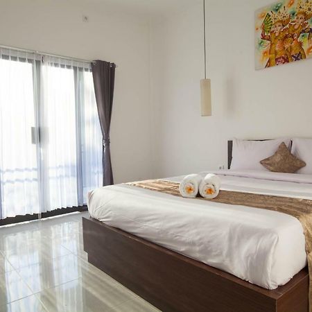 Yankee Fara 14 Hotel Семиняк Екстериор снимка